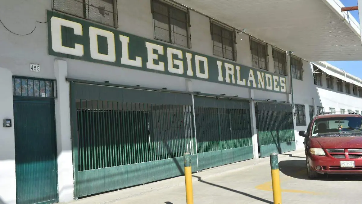 08 COBIAN 3 DENUNCIAN ANTE FISCALIA  Y SE FUGA MAESTRO DEL COLEGIO IRLANDES